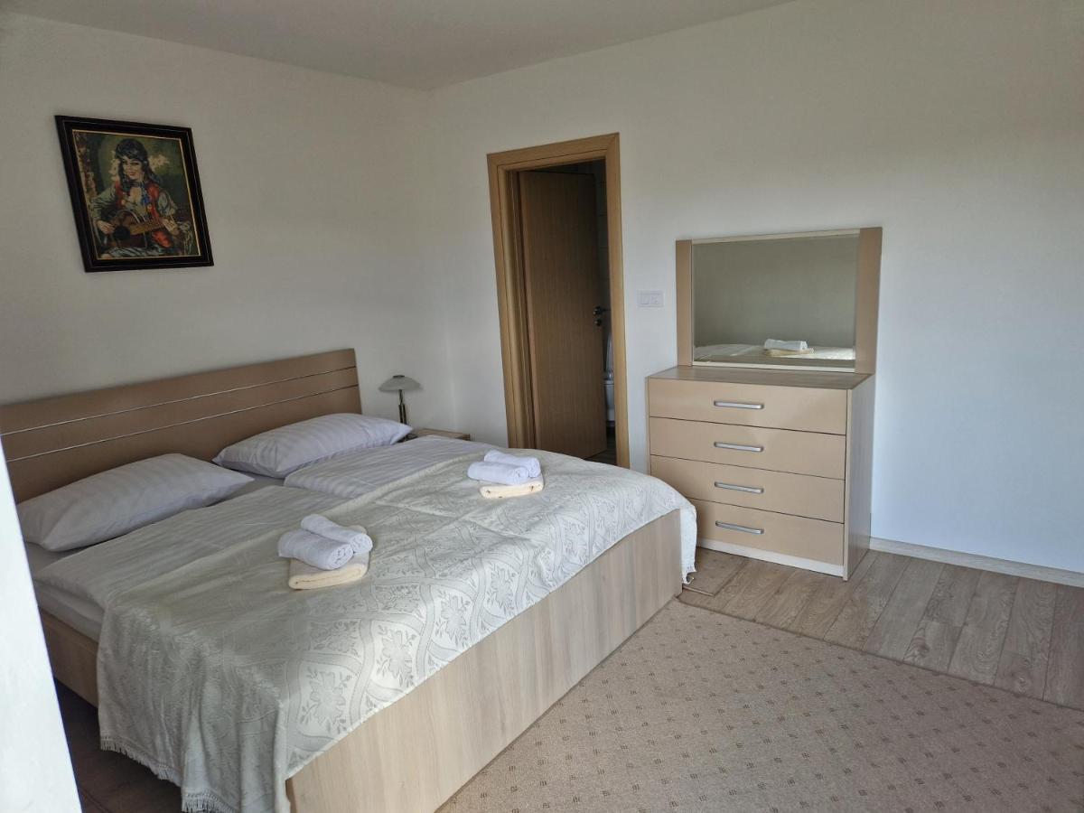 Apartman Potok Лівно Екстер'єр фото